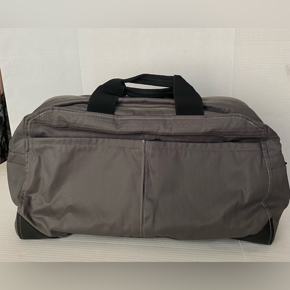 Pakt One Travel Duffel Bag 35L  Malcom Minimalist Gray No Shoulder Strap